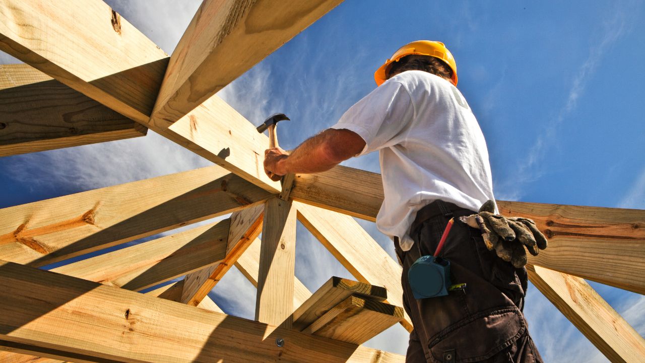 Hitzewelle – Kanton verstärkt Schutz von Arbeitnehmenden vor Sonneneinstrahlung