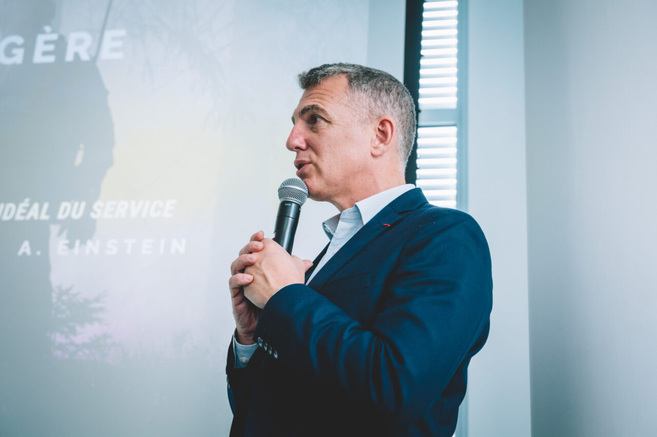 Conférence inédite, une 1ère en Suisse!